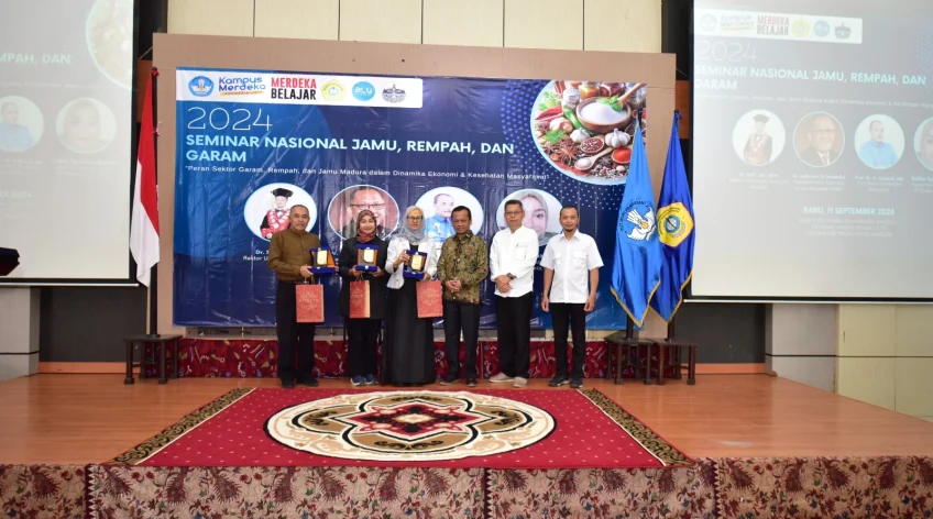 Universitas Trunojoyo Madura (UTM) melalui LPPM menggelar Seminar Nasional JRG (Jamu, Rempah, dan Garam). Menghadirkan pakar dari BRIN hingga praktisi industri, acara ini mengupas peran strategis sektor tersebut dalam dinamika ekonomi dan kesehatan masyarakat Madura serta perkembangan teknologi terbarunya.